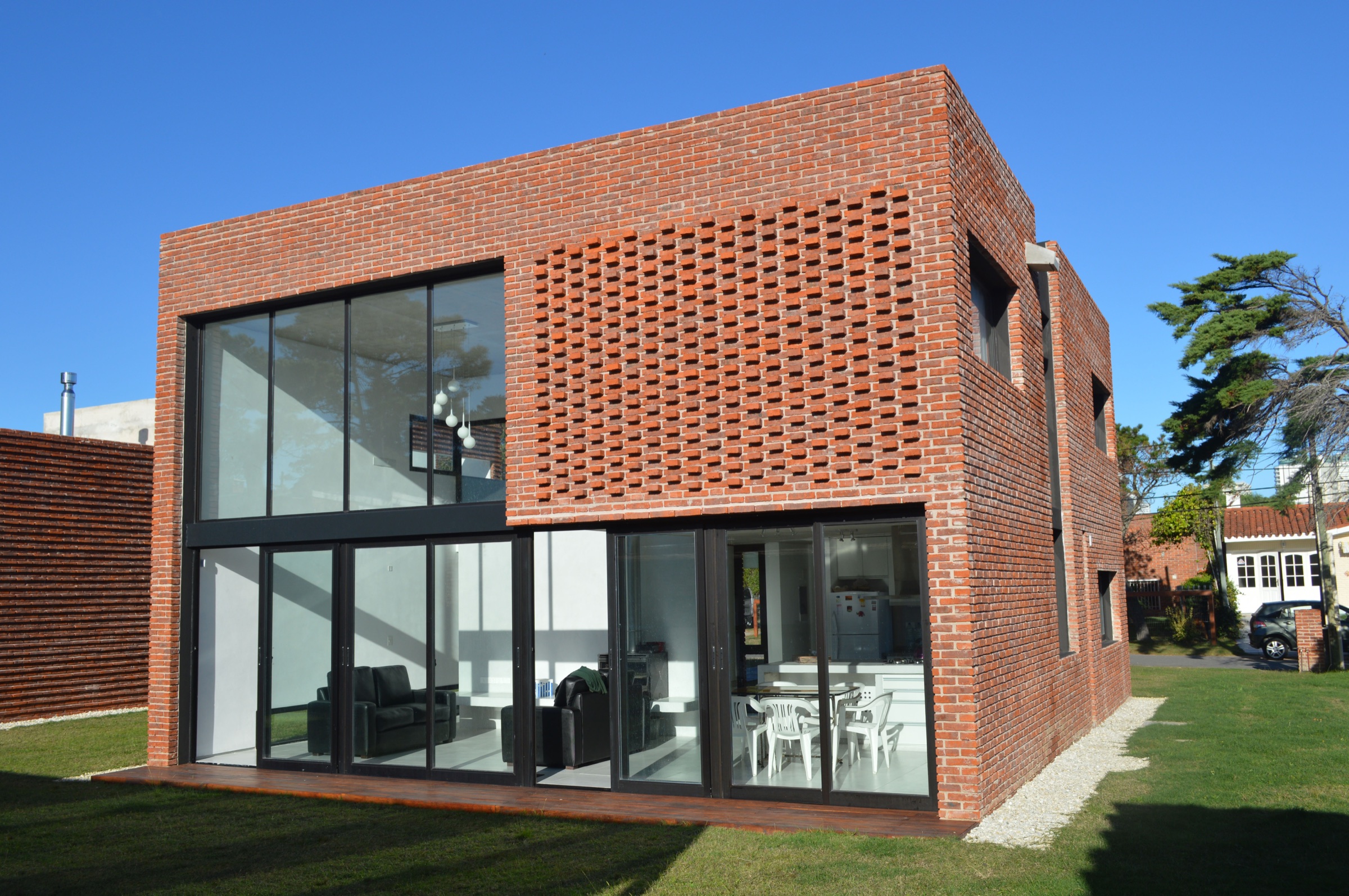 Casa I abierta hacia el jardín