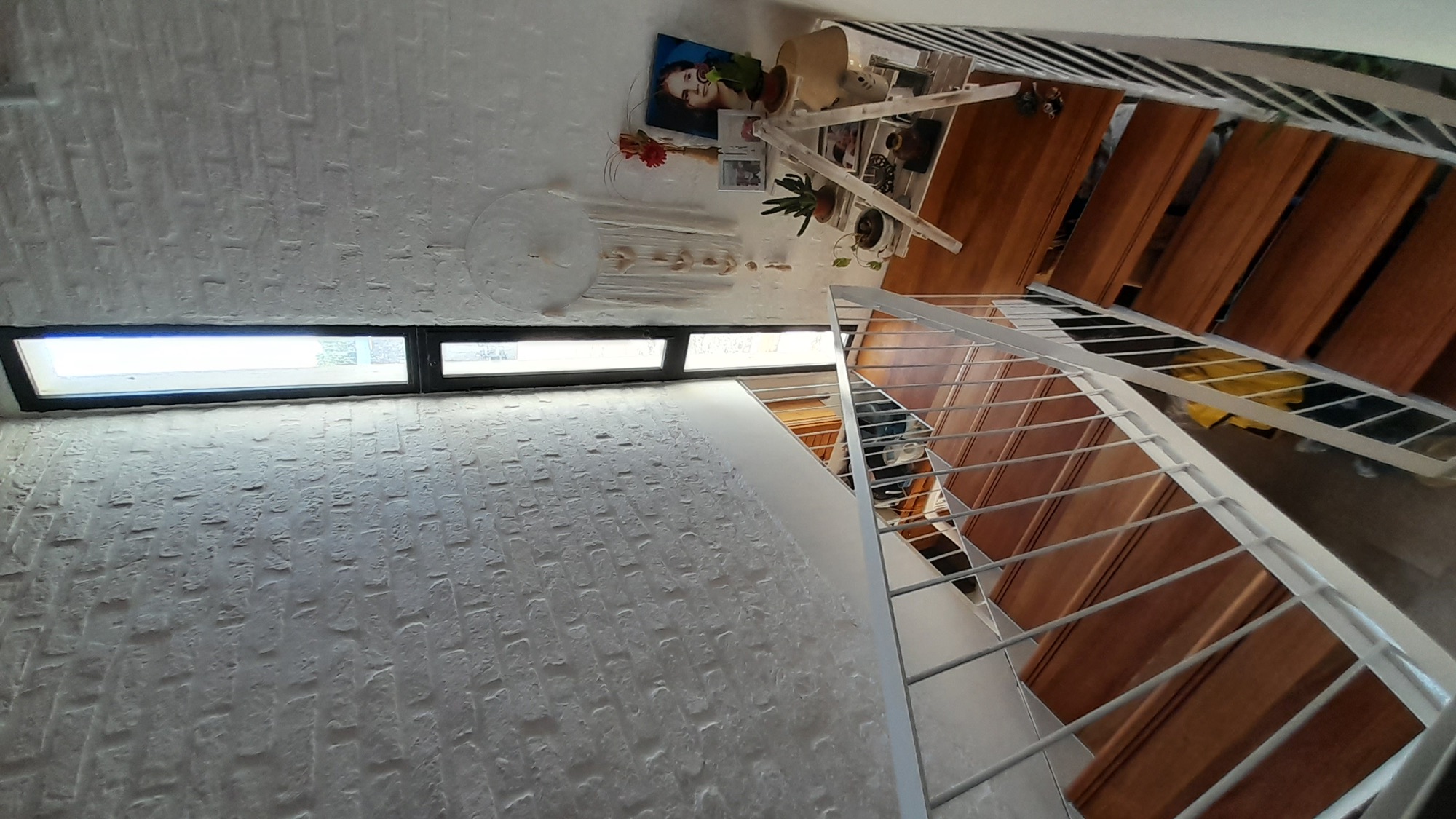 Escalera interior de una vivienda de COVIFRIM I
